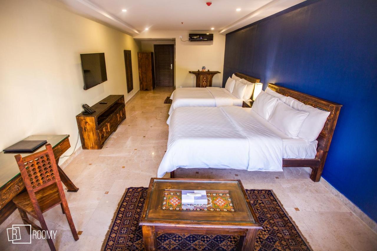 Roomy Signature Hotel, อิสลามาบัด ภายนอก รูปภาพ
